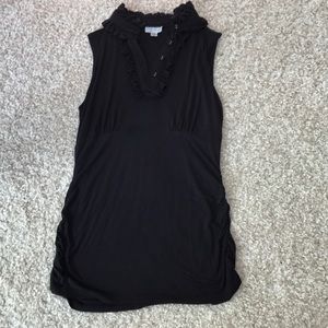 A Pea in the Pod maternity sleeveless blouse